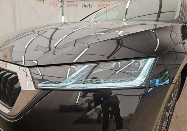 Skoda Octavia cena 114500 przebieg: 43300, rok produkcji 2021 z Garwolin małe 407